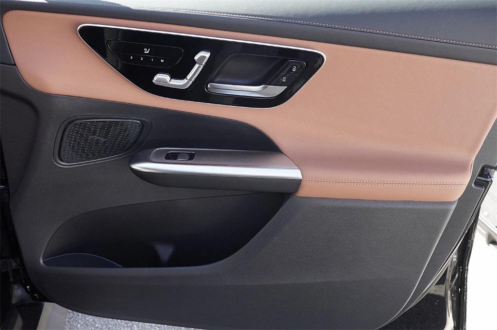 new 2026 Mercedes-Benz GLC 300 car