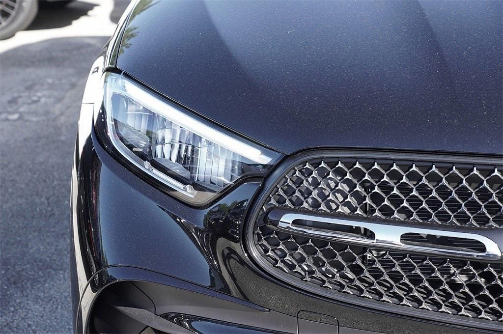 new 2026 Mercedes-Benz GLC 300 car