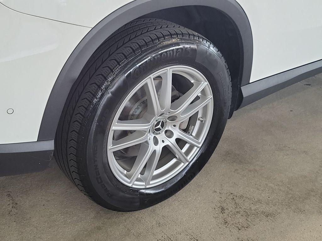 used 2023 Mercedes-Benz GLC 300 car, priced at $37,985
