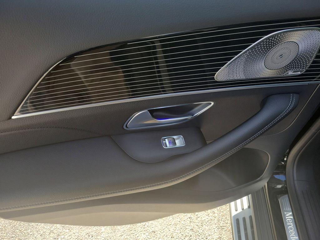 new 2026 Mercedes-Benz GLE 450 car, priced at $81,625