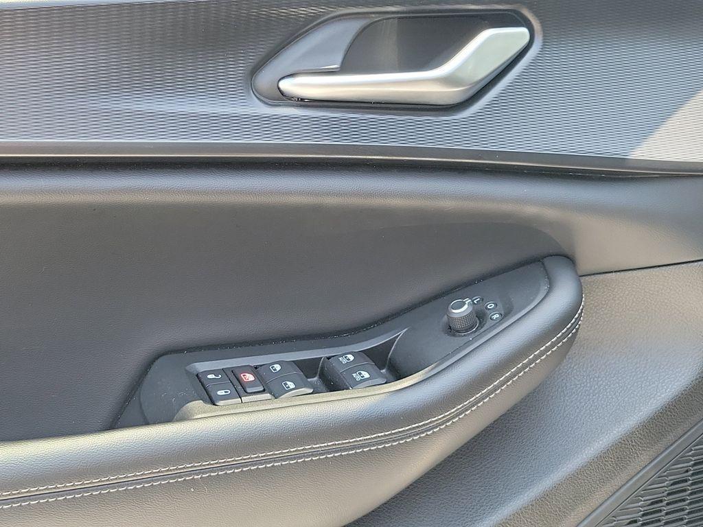 used 2024 Jeep Grand Cherokee car, priced at $28,899