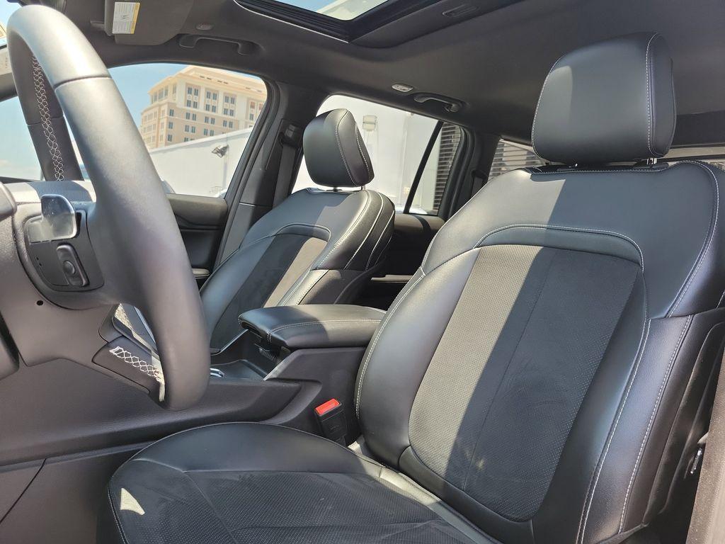 used 2024 Jeep Grand Cherokee car, priced at $28,899