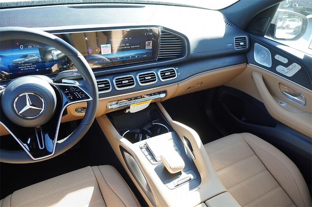 new 2026 Mercedes-Benz GLE 580 car