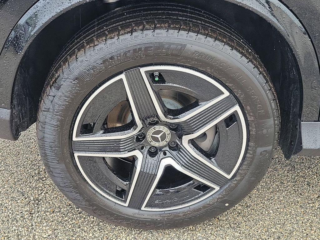 new 2026 Mercedes-Benz GLC 300 car, priced at $56,785