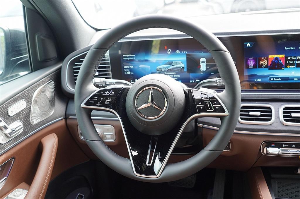 new 2026 Mercedes-Benz GLE 580 car