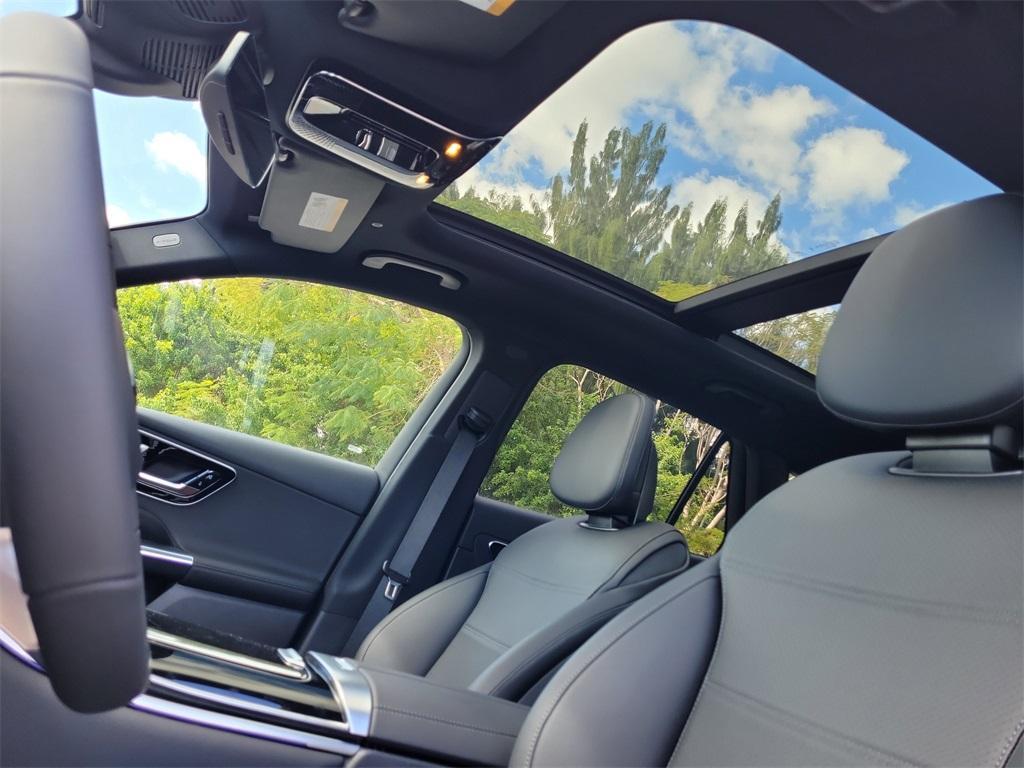 new 2026 Mercedes-Benz GLC 300 car