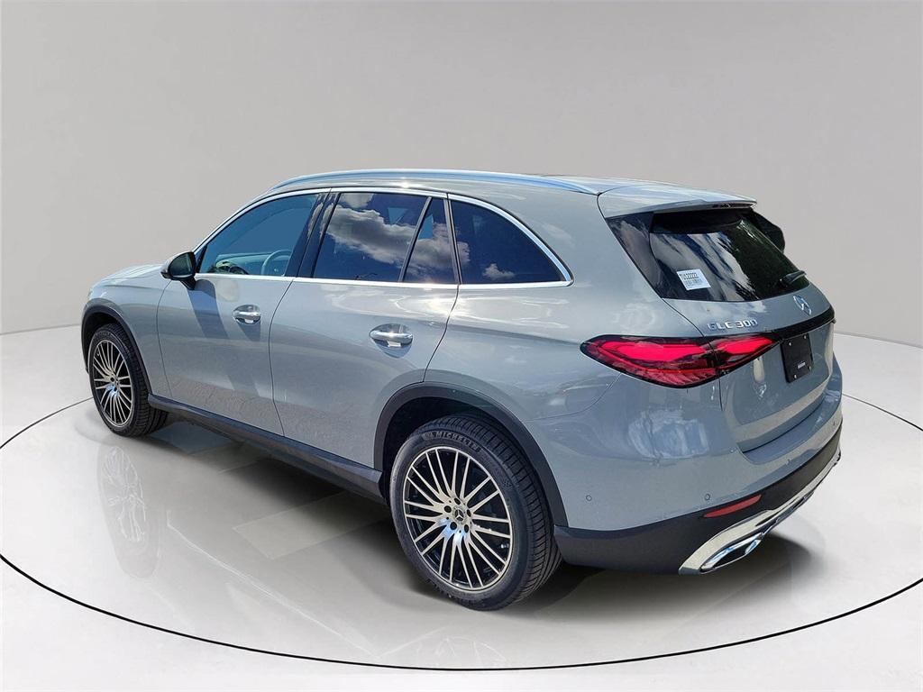 new 2026 Mercedes-Benz GLC 300 car