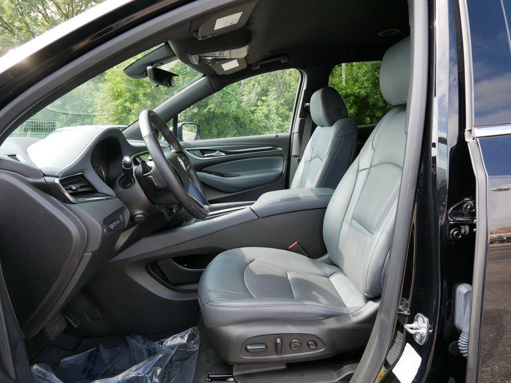 used 2024 Buick Enclave car, priced at $27,899