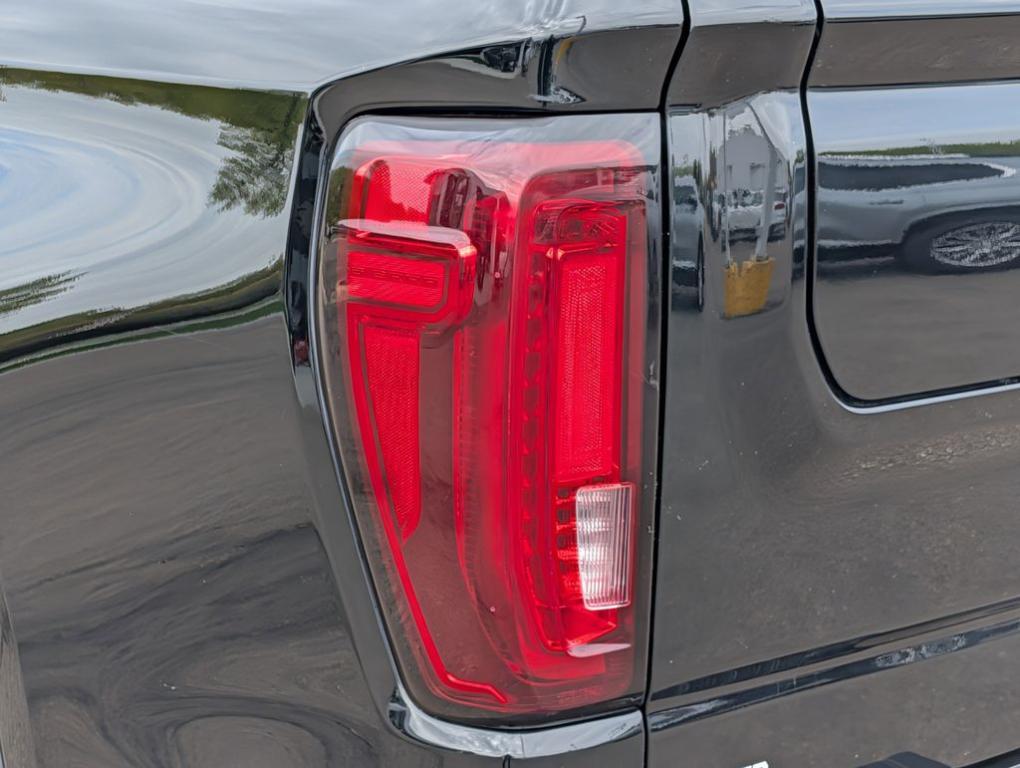 used 2021 GMC Sierra 1500 car, priced at $32,499
