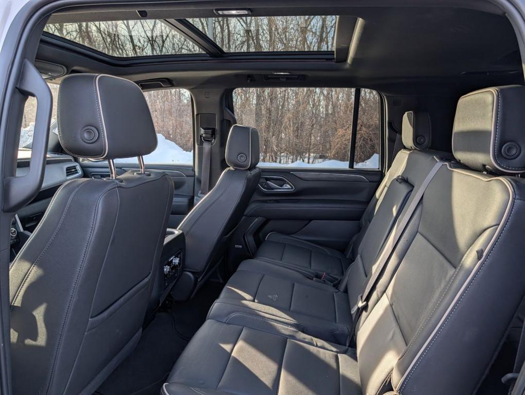 used 2022 GMC Yukon XL car, priced at $47,994