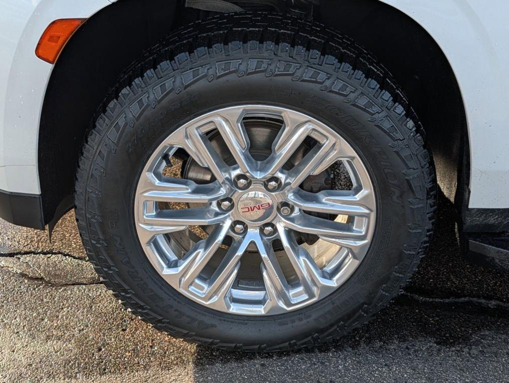 used 2022 GMC Yukon XL car, priced at $47,994