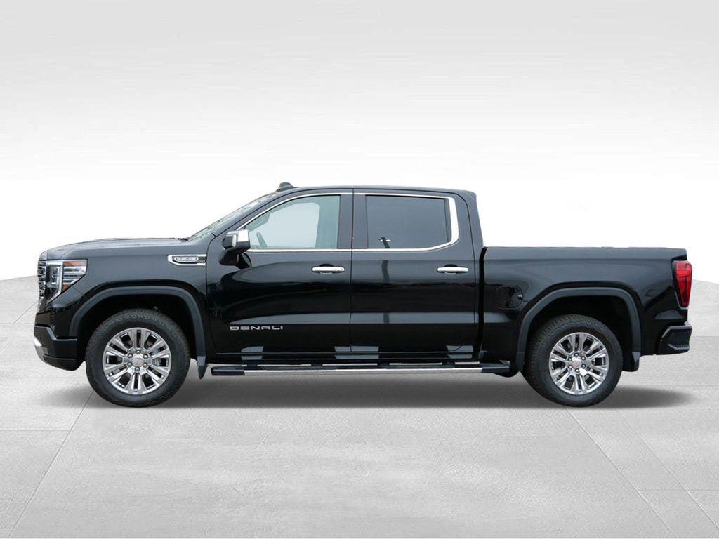 used 2022 GMC Sierra 1500 car, priced at $42,977