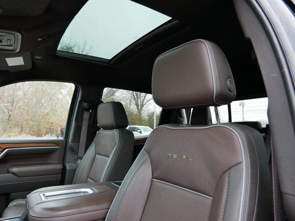 used 2022 GMC Sierra 1500 car, priced at $42,977