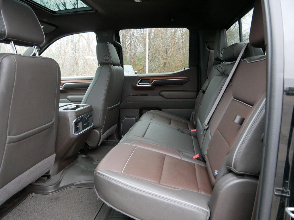 used 2022 GMC Sierra 1500 car, priced at $42,977