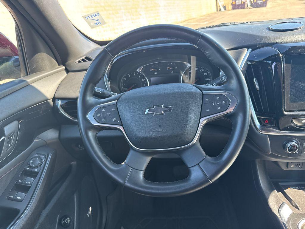 used 2023 Chevrolet Traverse car, priced at $31,899