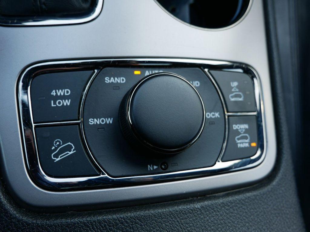 used 2021 Jeep Grand Cherokee car, priced at $25,797