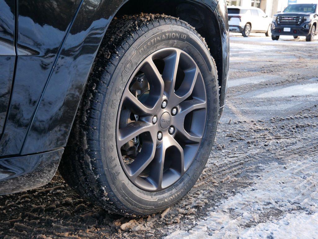 used 2021 Jeep Grand Cherokee car, priced at $26,757