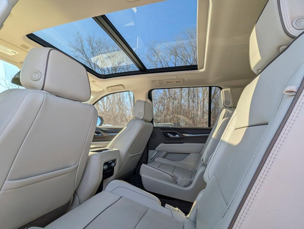used 2023 GMC Yukon XL car, priced at $64,886