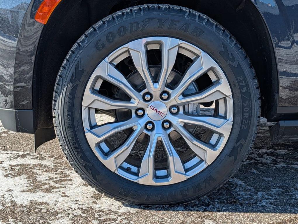 used 2023 GMC Yukon XL car, priced at $64,886