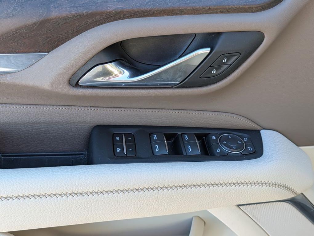 used 2023 GMC Yukon XL car, priced at $64,886