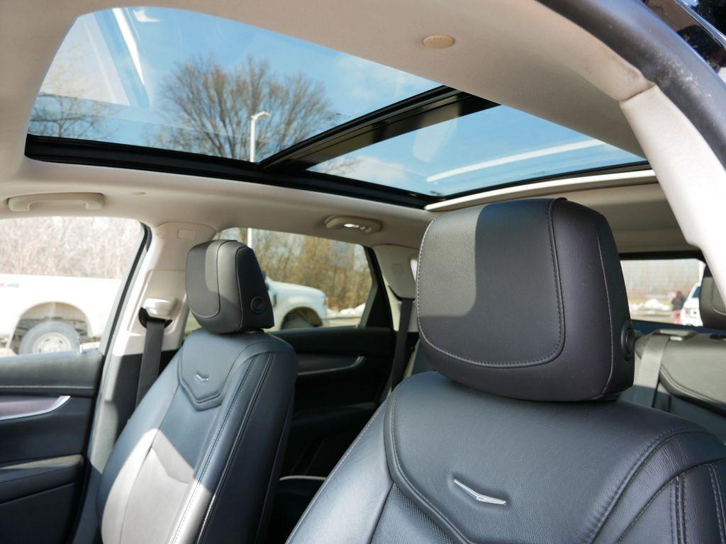 used 2019 Cadillac XT5 car, priced at $17,999