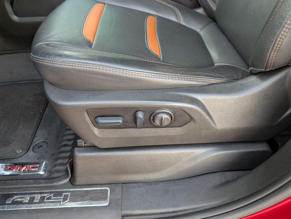 used 2022 GMC Sierra 2500 car, priced at $51,984