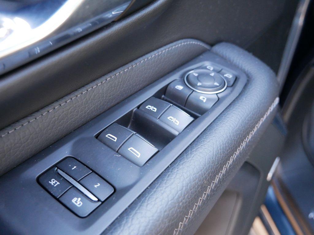 used 2021 GMC Yukon car, priced at $45,997