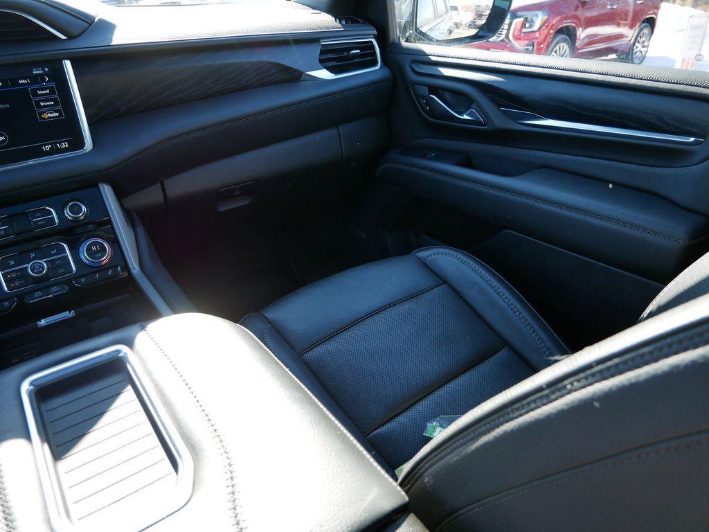 used 2021 GMC Yukon car, priced at $45,997