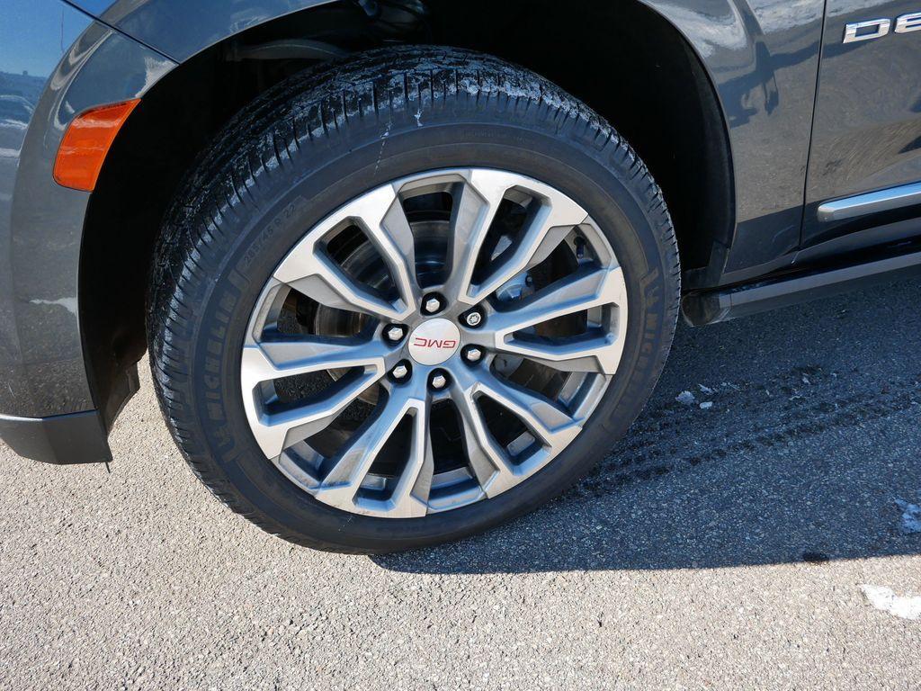 used 2021 GMC Yukon car, priced at $45,997