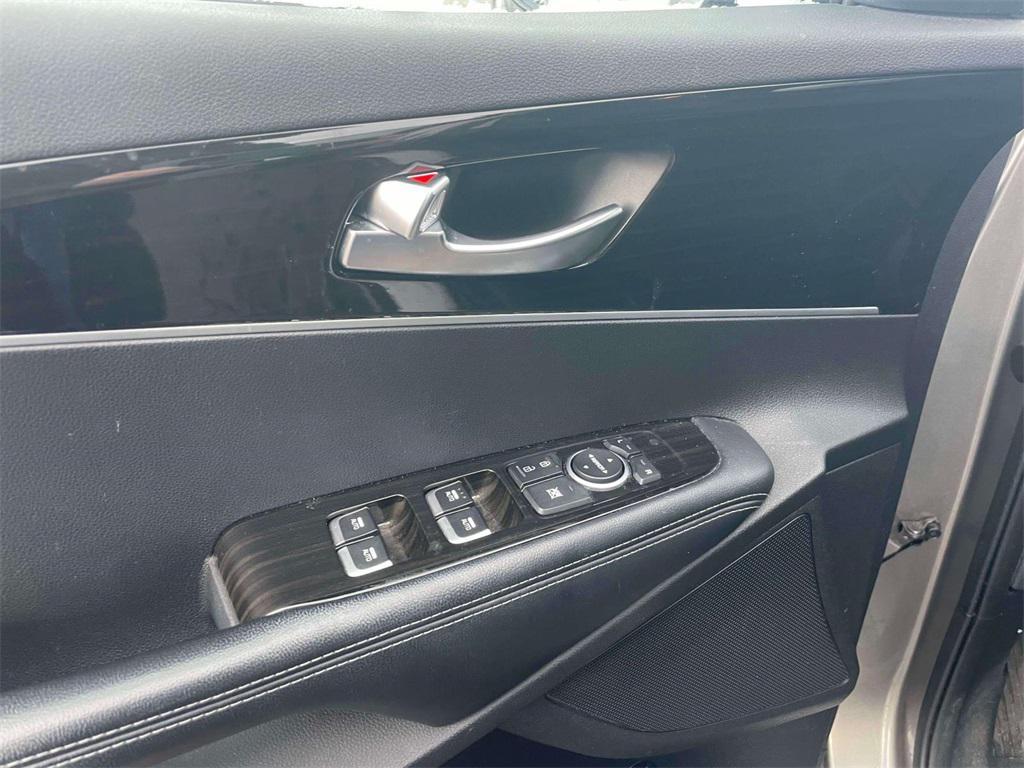 used 2019 Kia Sorento car, priced at $14,695