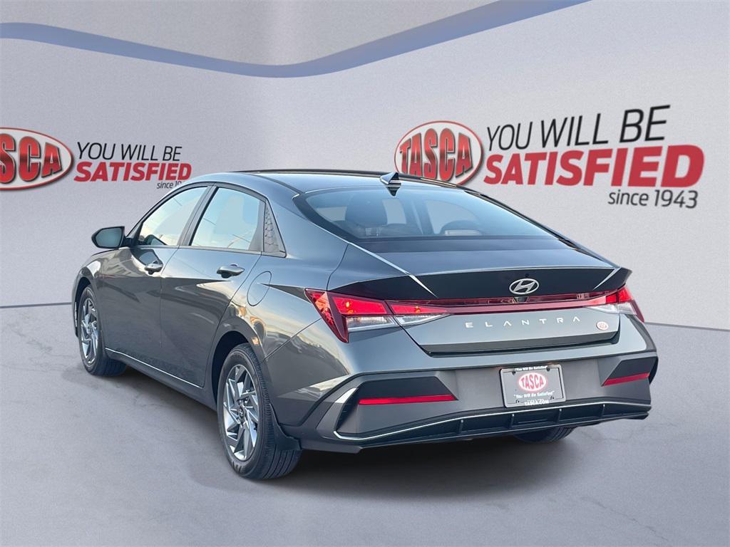 used 2024 Hyundai Elantra car, priced at $20,595