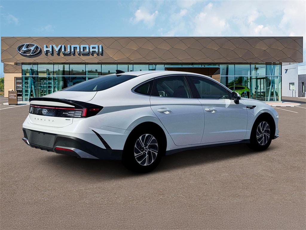 new 2026 Hyundai Sonata Hybrid car, priced at $30,295