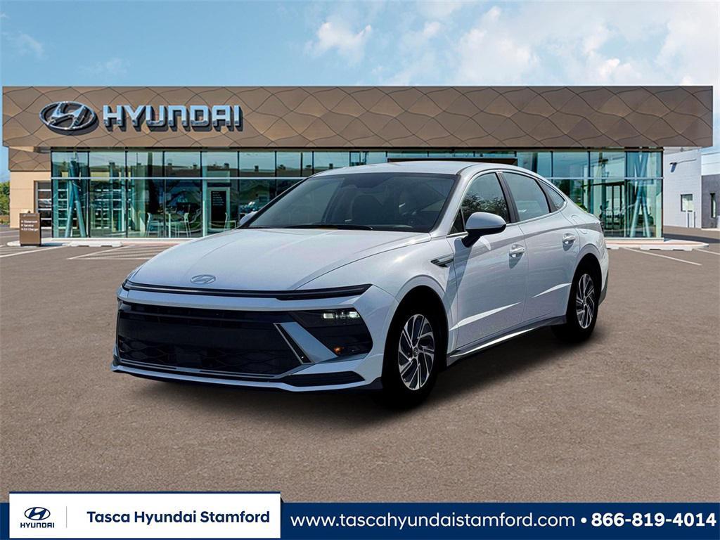 new 2026 Hyundai Sonata Hybrid car, priced at $30,295