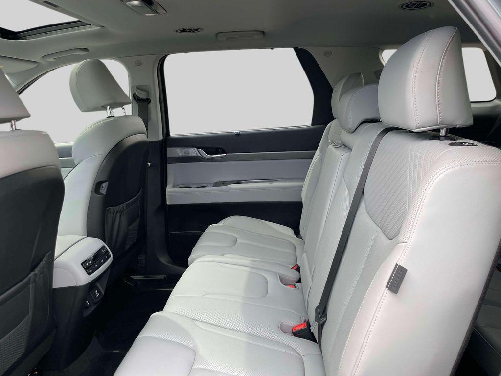 used 2023 Hyundai Palisade car, priced at $34,357