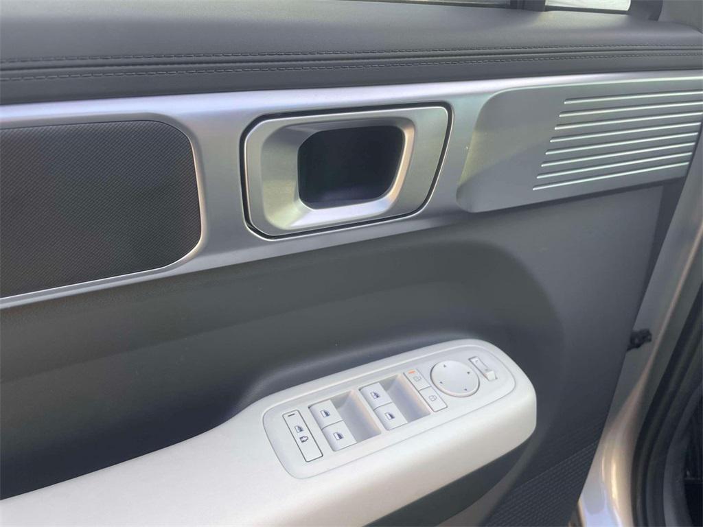 used 2025 Hyundai Santa Fe car, priced at $33,500