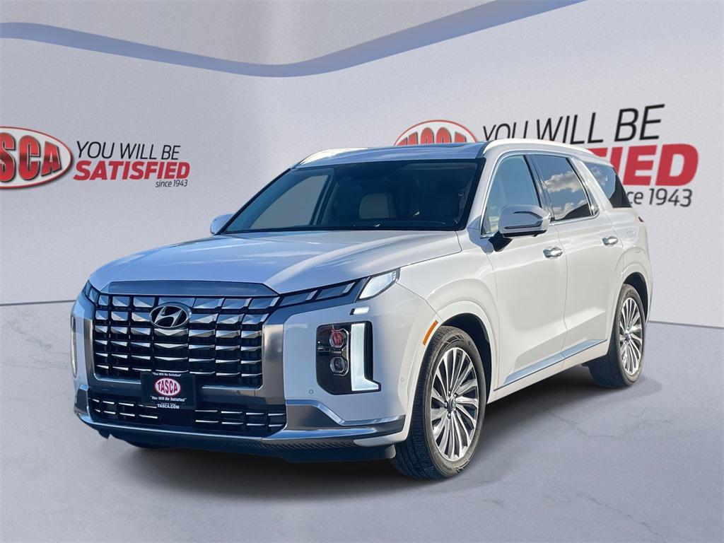 used 2024 Hyundai Palisade car, priced at $42,900