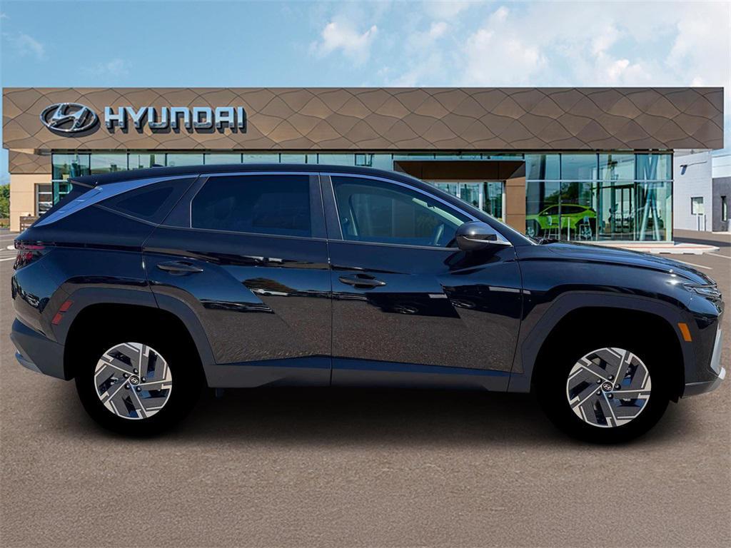 new 2026 Hyundai TUCSON Hybrid car, priced at $31,050