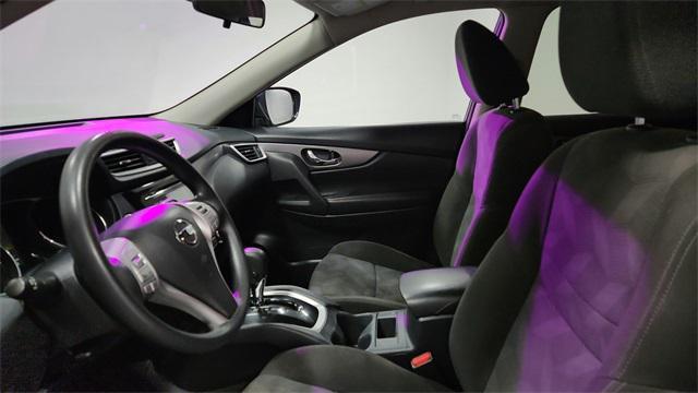 used 2016 Nissan Rogue car