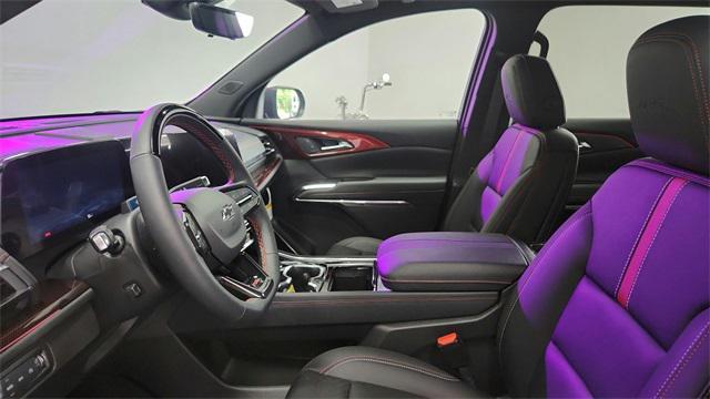 used 2025 Chevrolet Traverse car, priced at $55,995
