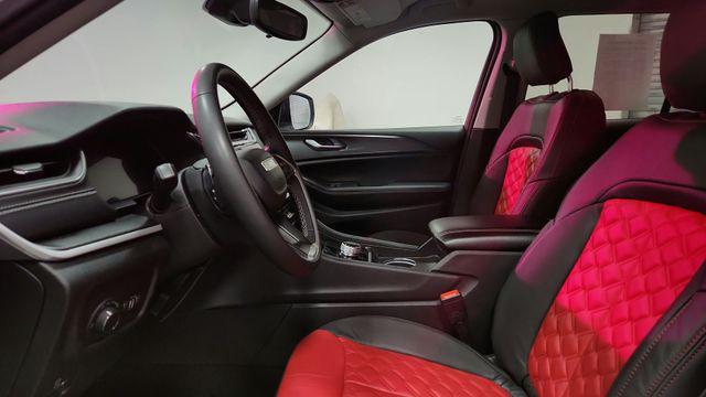 used 2023 Jeep Grand Cherokee car, priced at $31,888