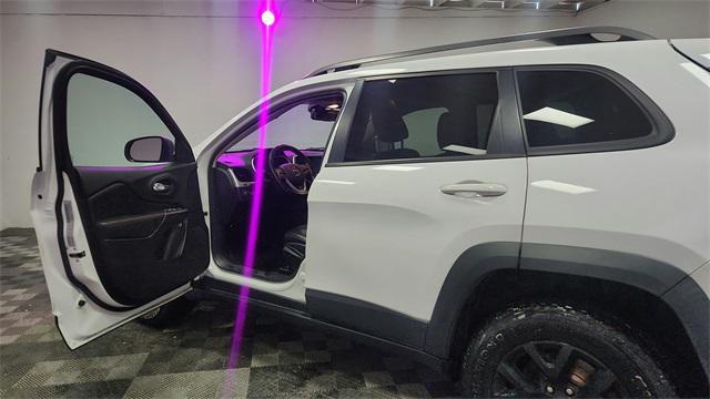 used 2017 Jeep Cherokee car, priced at $9,995