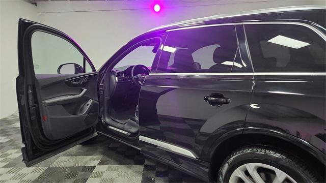 used 2025 Audi Q7 car, priced at $49,888