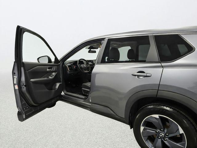 used 2025 Nissan Rogue car, priced at $24,995