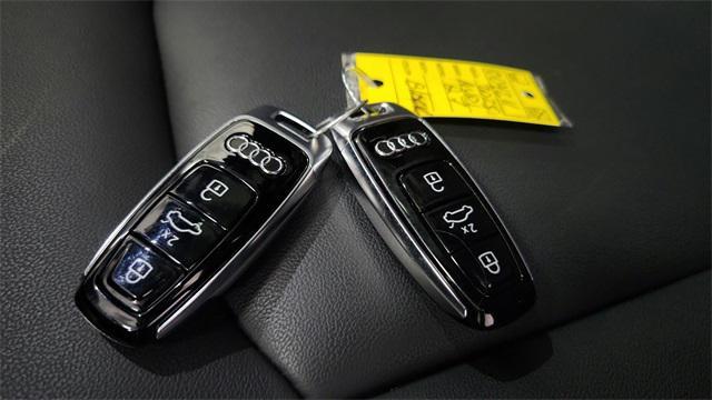 used 2025 Audi Q7 car, priced at $51,800