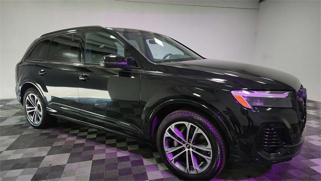 used 2025 Audi Q7 car, priced at $51,800