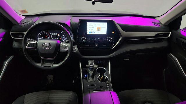 used 2024 Toyota Highlander car