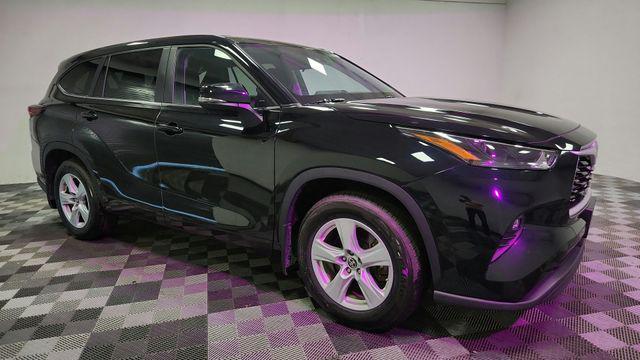 used 2024 Toyota Highlander car