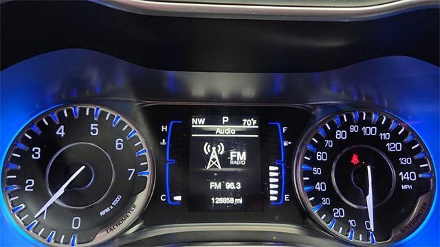 used 2015 Chrysler 200 car