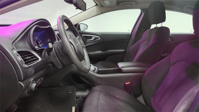 used 2015 Chrysler 200 car