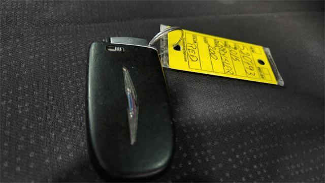 used 2015 Chrysler 200 car